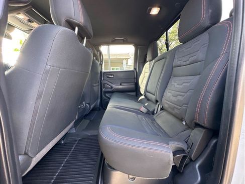 Used 2024 Nissan Frontier PRO-4X w/ Pro Convenience Package AWD/4WD image 13