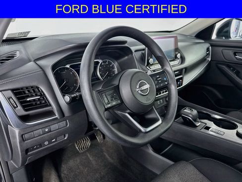 Used 2024 Nissan Rogue SV AWD/4WD image 12