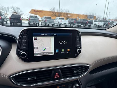 Used 2020 Hyundai Santa Fe Limited image 14