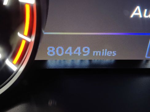 Used 2022 Nissan Altima 2.5 SV FWD image 2