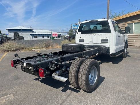 New 2025 Ford F350 XL w/ XL Chrome Package image 12