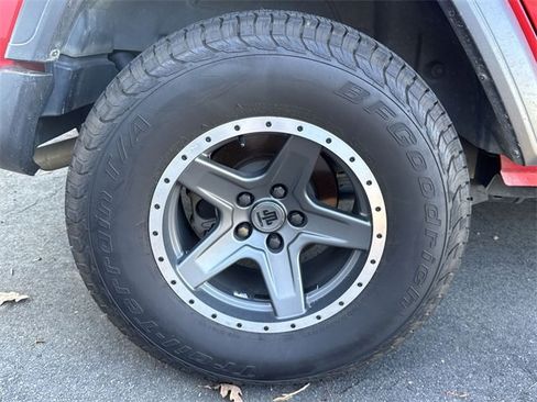 Used 2018 Jeep Wrangler Unlimited Sport S image 9