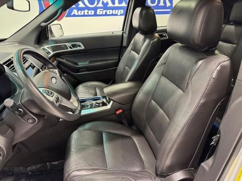 Used 2014 Ford Explorer Limited image 12