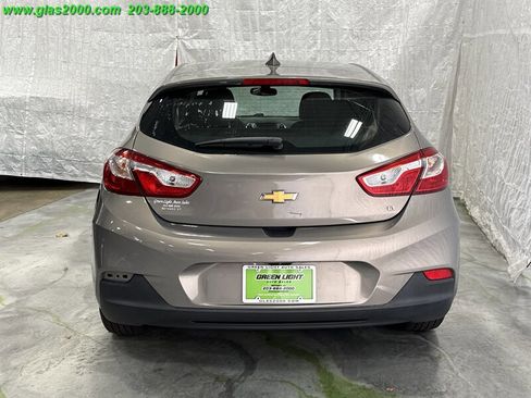 Used 2018 Chevrolet Cruze LT image 20