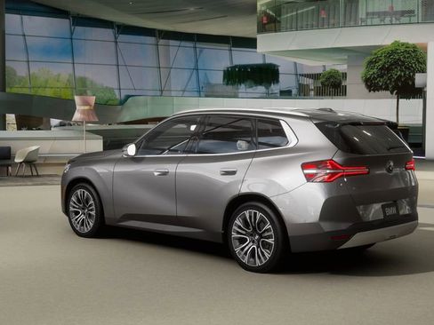 Certified 2025 BMW X3 xDrive30i w/ Convenience Package image 24