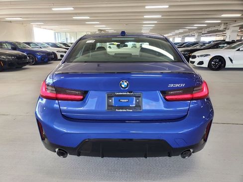 Used 2023 BMW 330i Sedan w/ M Sport Package image 5
