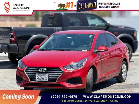 Used 2022 Hyundai Accent SE FWD image 1