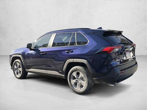 New 2025 Toyota RAV4 XLE image 7