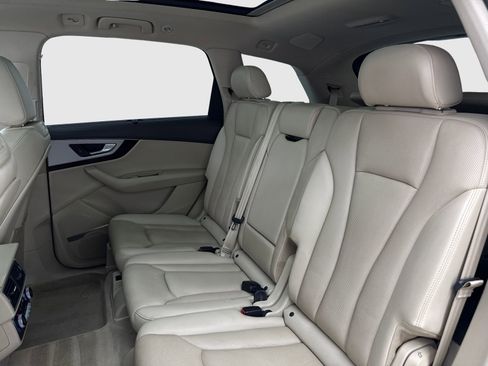 Used 2019 Audi Q7 2.0T Premium Plus w/ Premium Plus Package AWD/4WD image 35