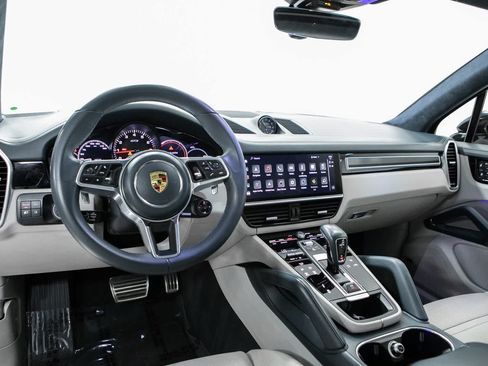 Certified 2023 Porsche Cayenne GTS w/ Premium Package Plus AWD/4WD image 13
