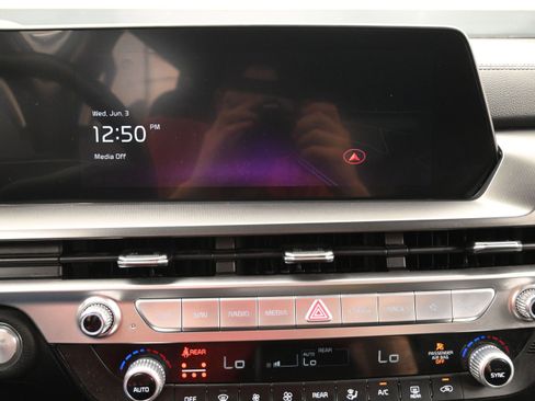Used 2025 Kia Telluride S FWD image 16