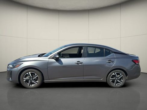 Used 2024 Nissan Sentra SV FWD image 4