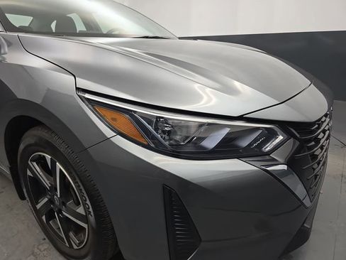 Used 2024 Nissan Sentra SV image 13