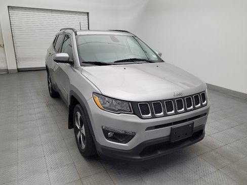 Used 2017 Jeep Compass Latitude w/ Popular Equipment Group AWD/4WD image 14
