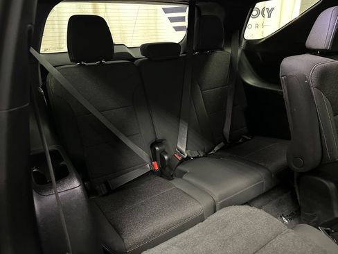 Used 2025 Chevrolet Traverse LT AWD/4WD image 21