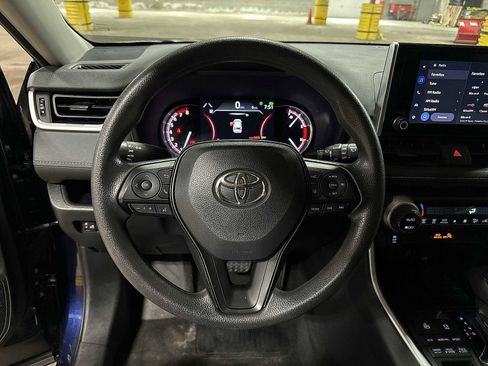 Used 2024 Toyota RAV4 XLE AWD/4WD image 18