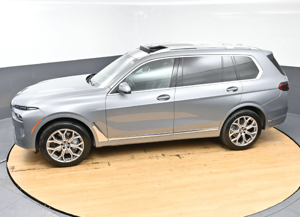 Used 2025 BMW X7 xDrive40i AWD/4WD image 48