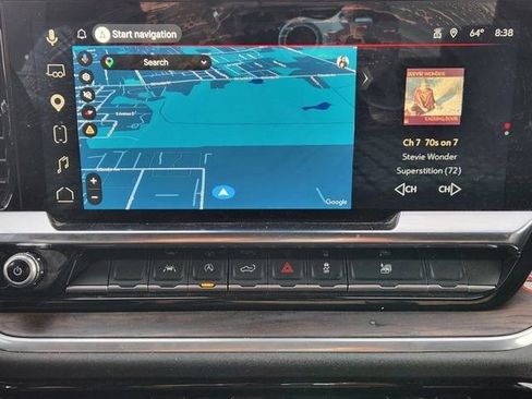 Used 2025 GMC Sierra 1500 SLT image 15