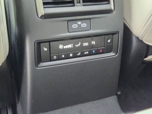 New 2026 MAZDA CX-90 3.3 Turbo w/ Preferred Package AWD/4WD image 16