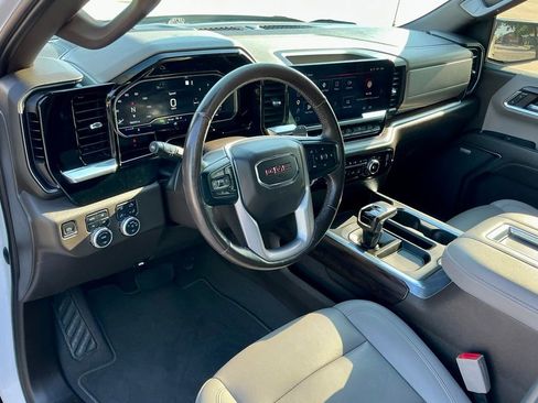 Used 2022 GMC Sierra 1500 SLT w/ SLT Convenience Package AWD/4WD image 38