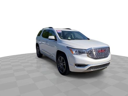 Used 2019 GMC Acadia Denali AWD/4WD image 4