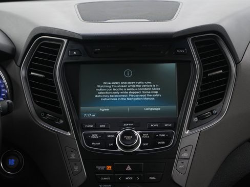 Used 2013 Hyundai Santa Fe Sport w/ Technology Pkg AWD/4WD image 15