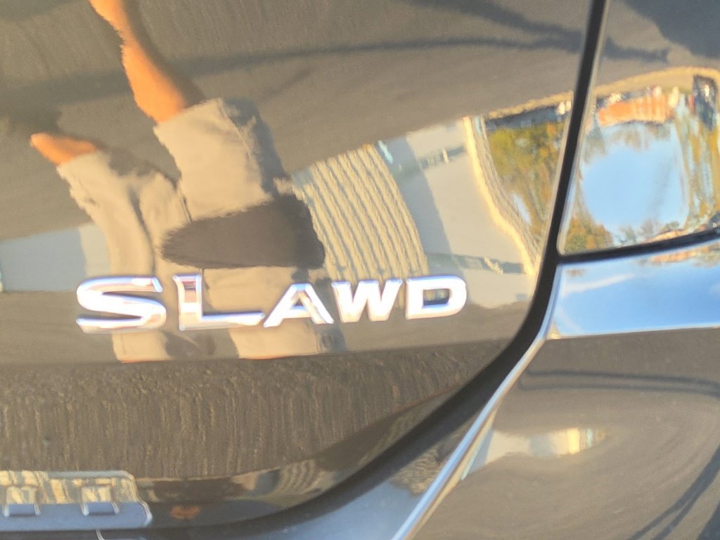 Used 2020 Nissan Rogue SL w/ Premium Package AWD/4WD image 5