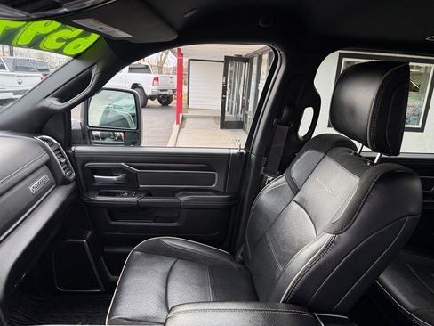 Used 2024 RAM 2500 Laramie w/ Night Edition image 11
