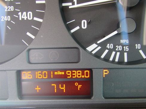 Used 2000 BMW 528i Sedan RWD image 16