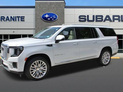 Used 2023 GMC Yukon XL Denali AWD/4WD image 6