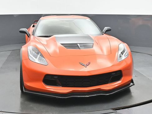 Used 2019 Chevrolet Corvette Z06 RWD image 8