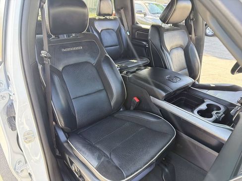 Used 2024 RAM 1500 Laramie AWD/4WD image 25