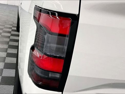 New 2026 Nissan Frontier S w/ Tow Package AWD/4WD image 19
