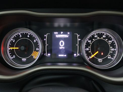 Used 2015 Jeep Cherokee Latitude image 27