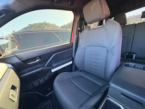 Certified 2024 Toyota Tacoma TRD Off-Road image 23