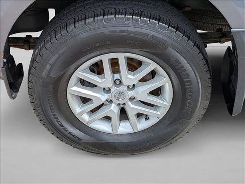 Used 2019 Nissan Frontier SV AWD/4WD image 25