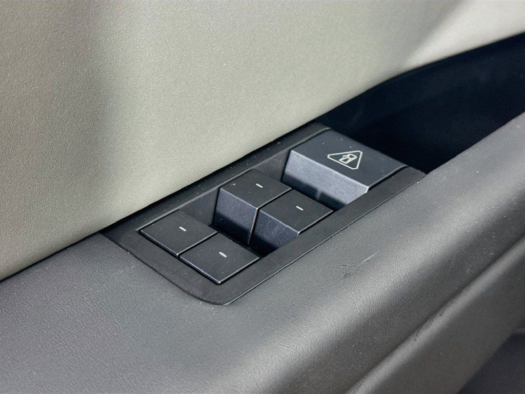 Used 2026 Tesla Cybertruck AWD Crew Cab image 16