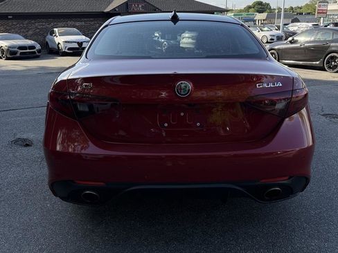 Used 2018 Alfa Romeo Giulia Ti Sport w/ Quick Order Package 22S Sport AWD/4WD image 15
