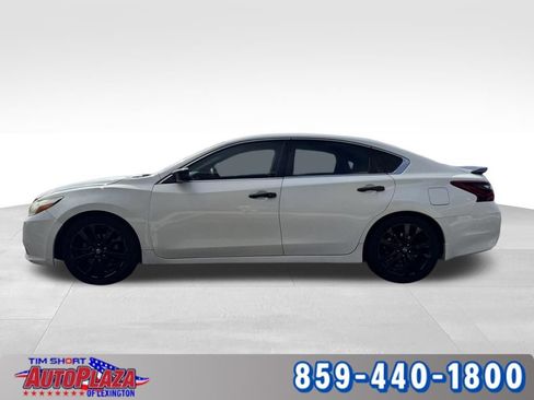 Used 2018 Nissan Altima 2.5 SR w/ SR Midnight Edition FWD image 12