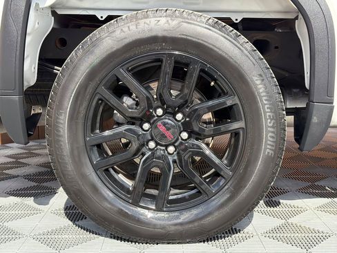 Used 2024 GMC Sierra 1500 Elevation image 21
