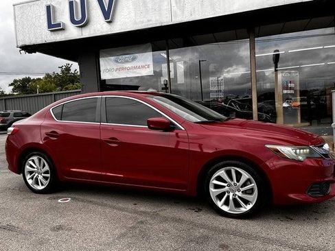 Used 2017 Acura ILX FWD image 2