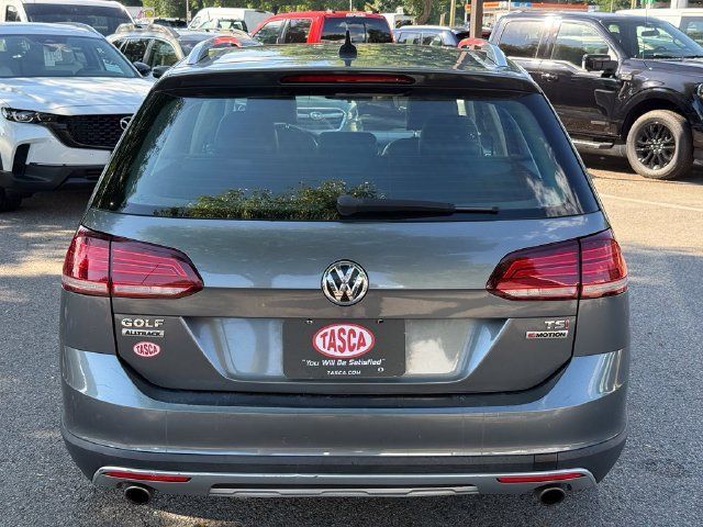 Used 2018 Volkswagen Golf Alltrack AWD/4WD image 9