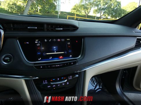 Used 2019 Cadillac XT5 FWD image 50