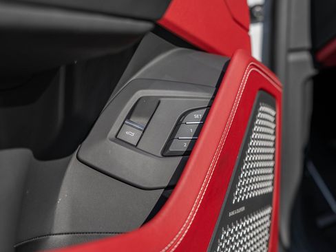 Used 2024 Lamborghini Urus S image 31