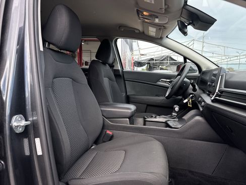 Used 2023 Kia Sportage LX FWD image 24