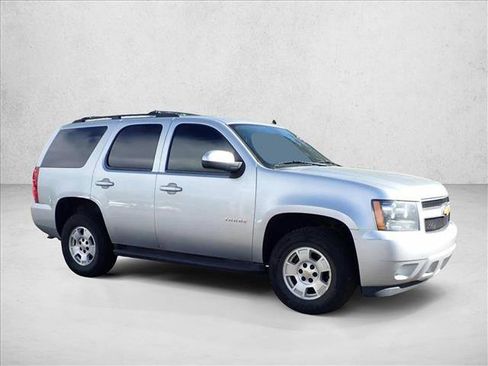 Used 2013 Chevrolet Tahoe LS w/ Convenience Package AWD/4WD image 10