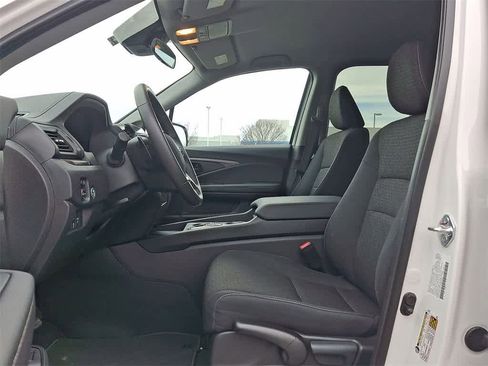 Certified 2025 Honda Ridgeline Sport image 11