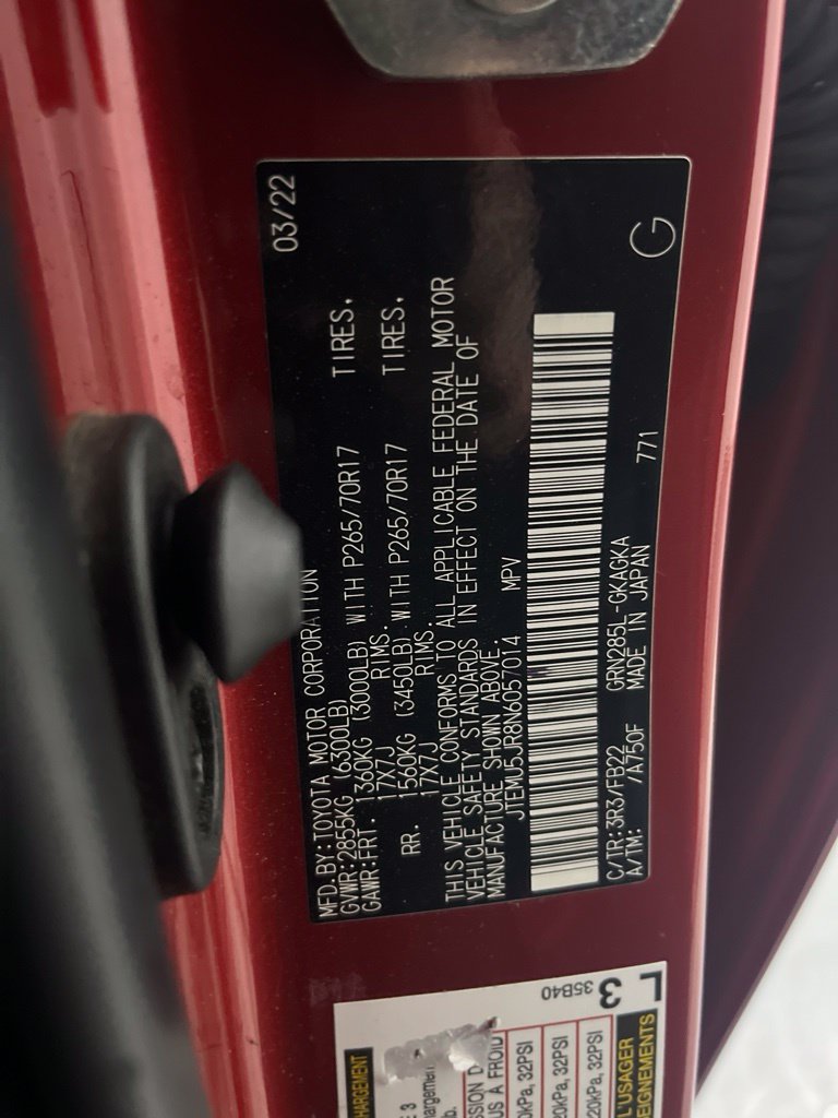 Used 2022 Toyota 4Runner SR5 AWD/4WD image 76