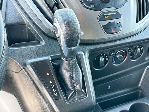 Used 2018 Ford Transit 250 130 Low Roof image 18