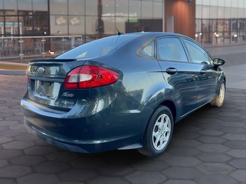 Used 2011 Ford Fiesta SE w/ Super Fuel Economy Pkg image 4